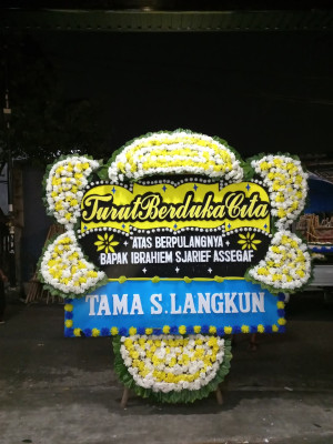 Papan Bunga Duka di Munggangsari